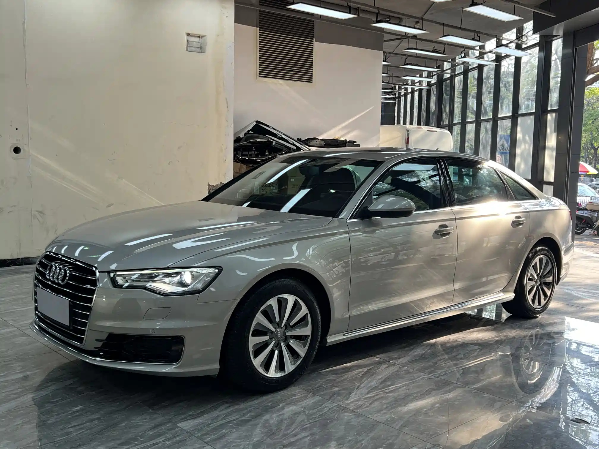 AUDI A6L 2016