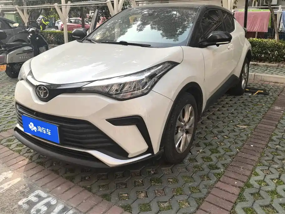 TOYOTA IZOA 2021