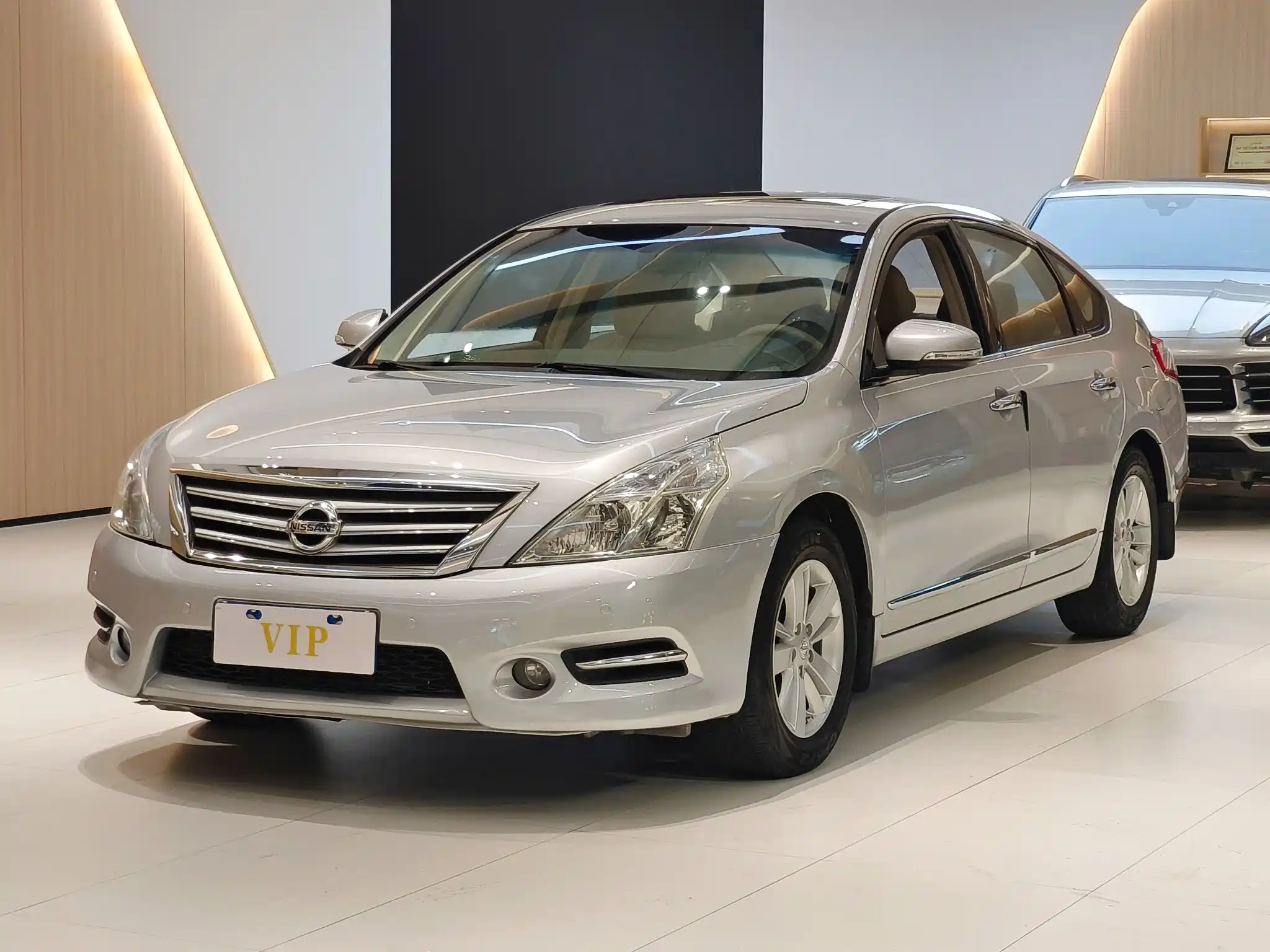 NISSAN TEANA 2011
