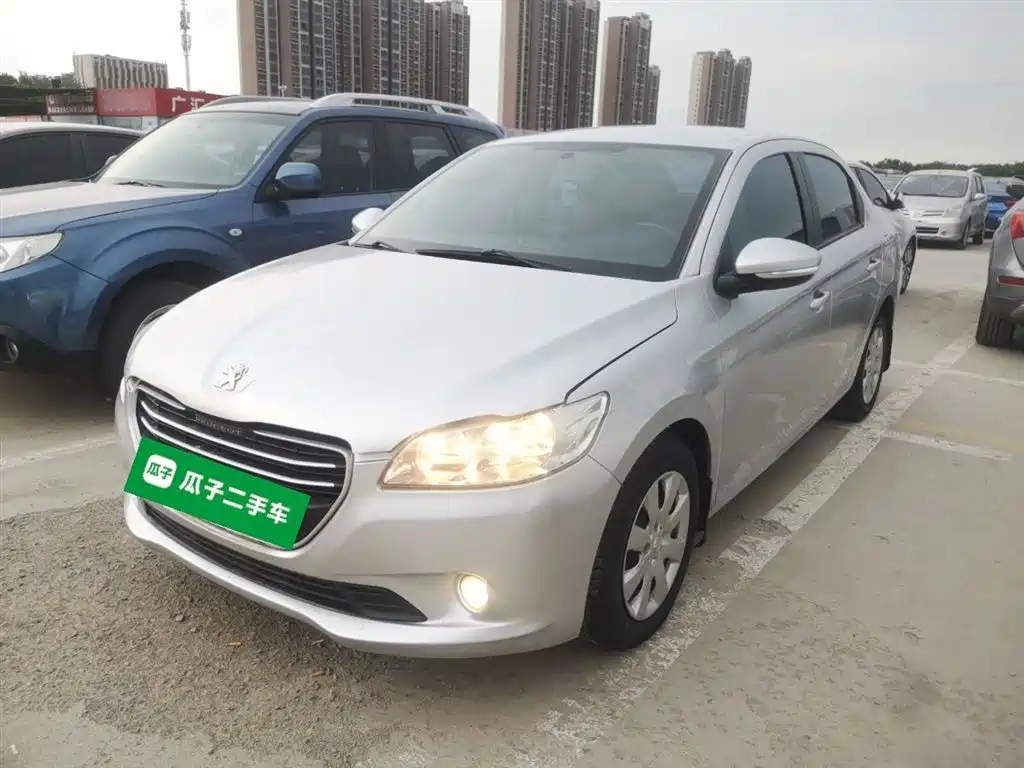 PEUGEOT 301 2014