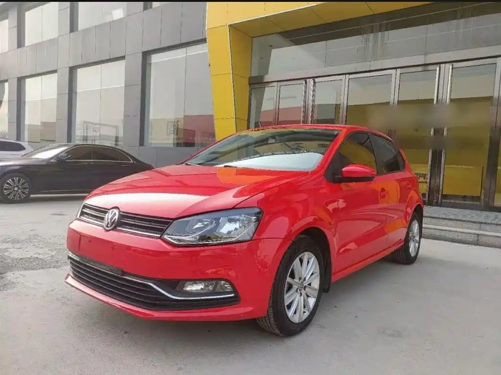 VOLKSWAGEN POLO 2014