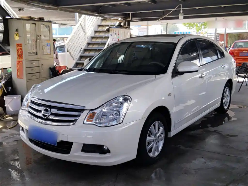 NISSAN SYLPHY 2016