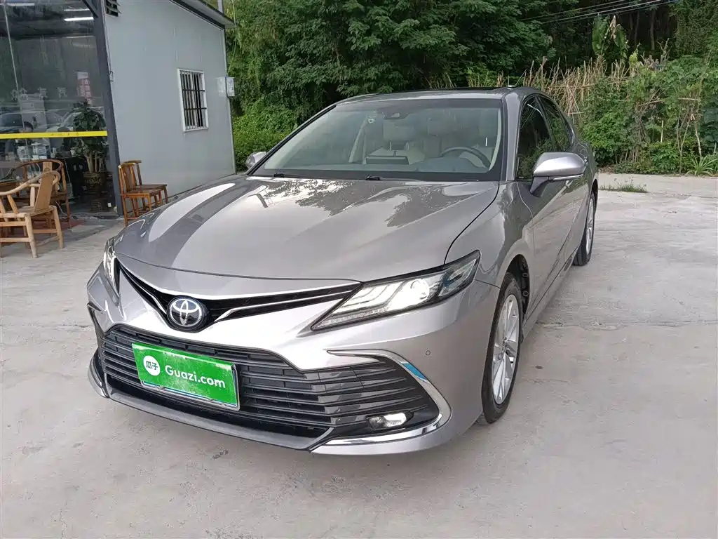 TOYOTA CAMRY 2021