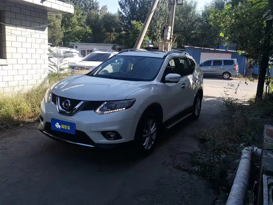 NISSAN X-TRAIL 2014