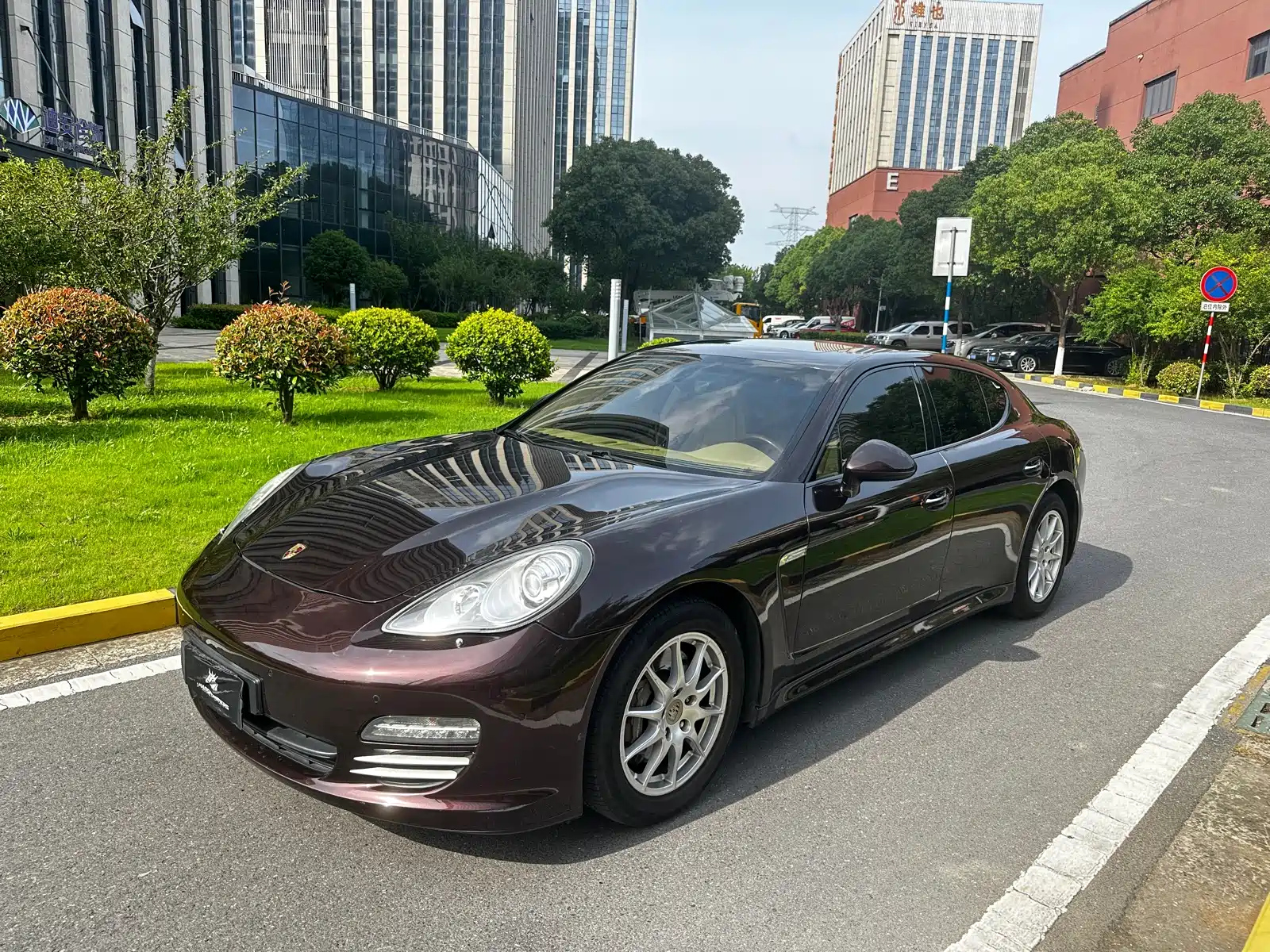 PORSCHE PANAMERA 2010