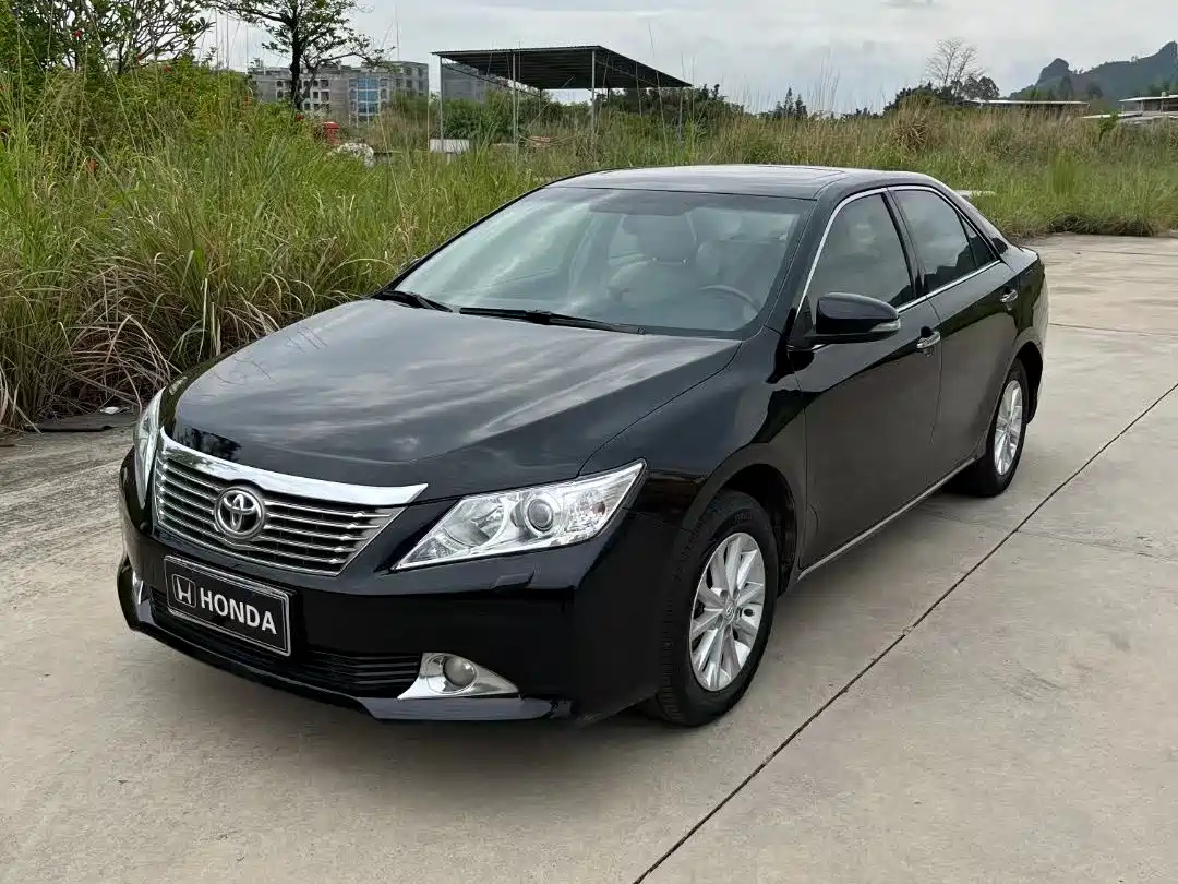 TOYOTA CAMRY 2012