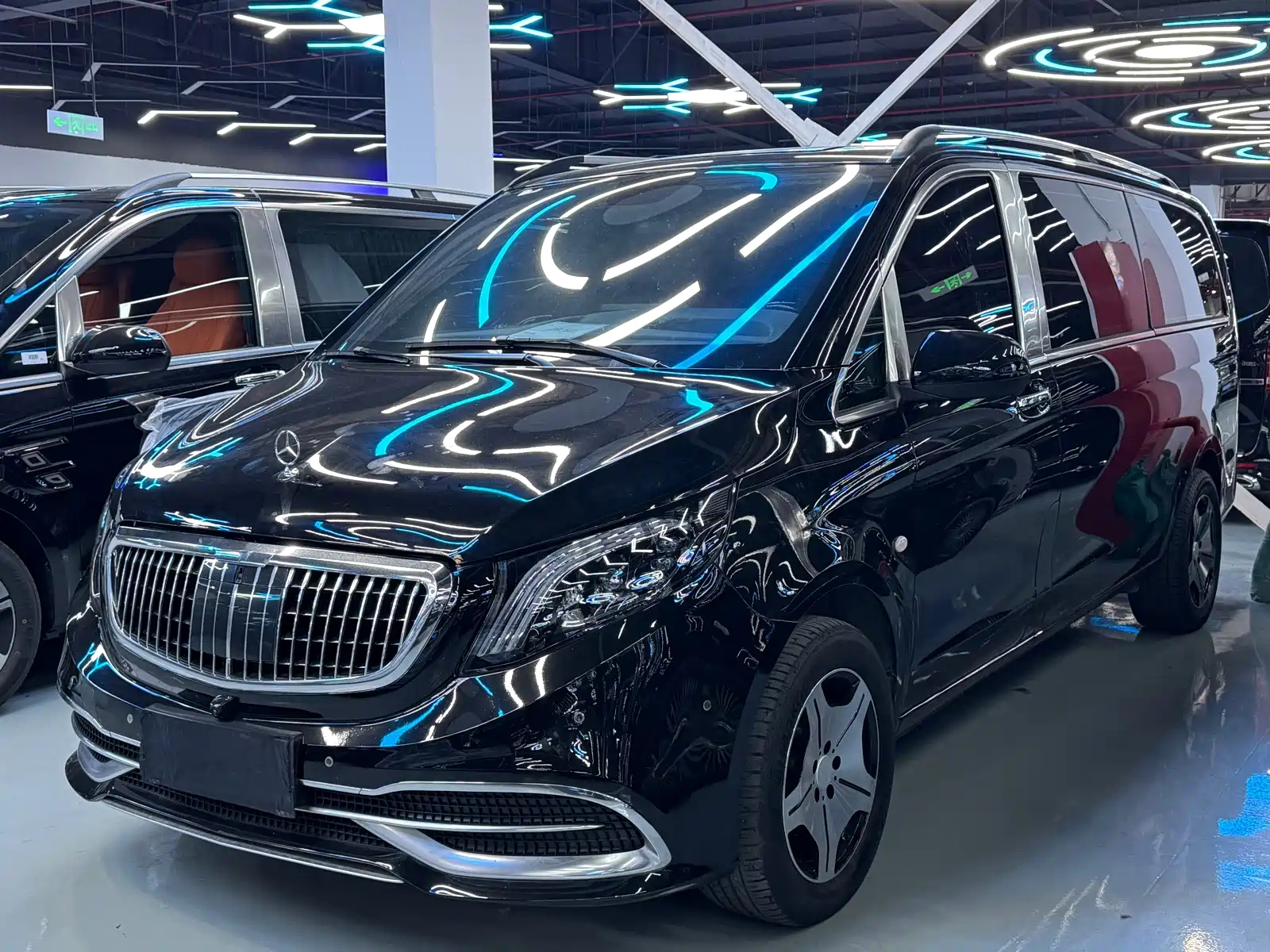 MERCEDES BENZ VITO 2023