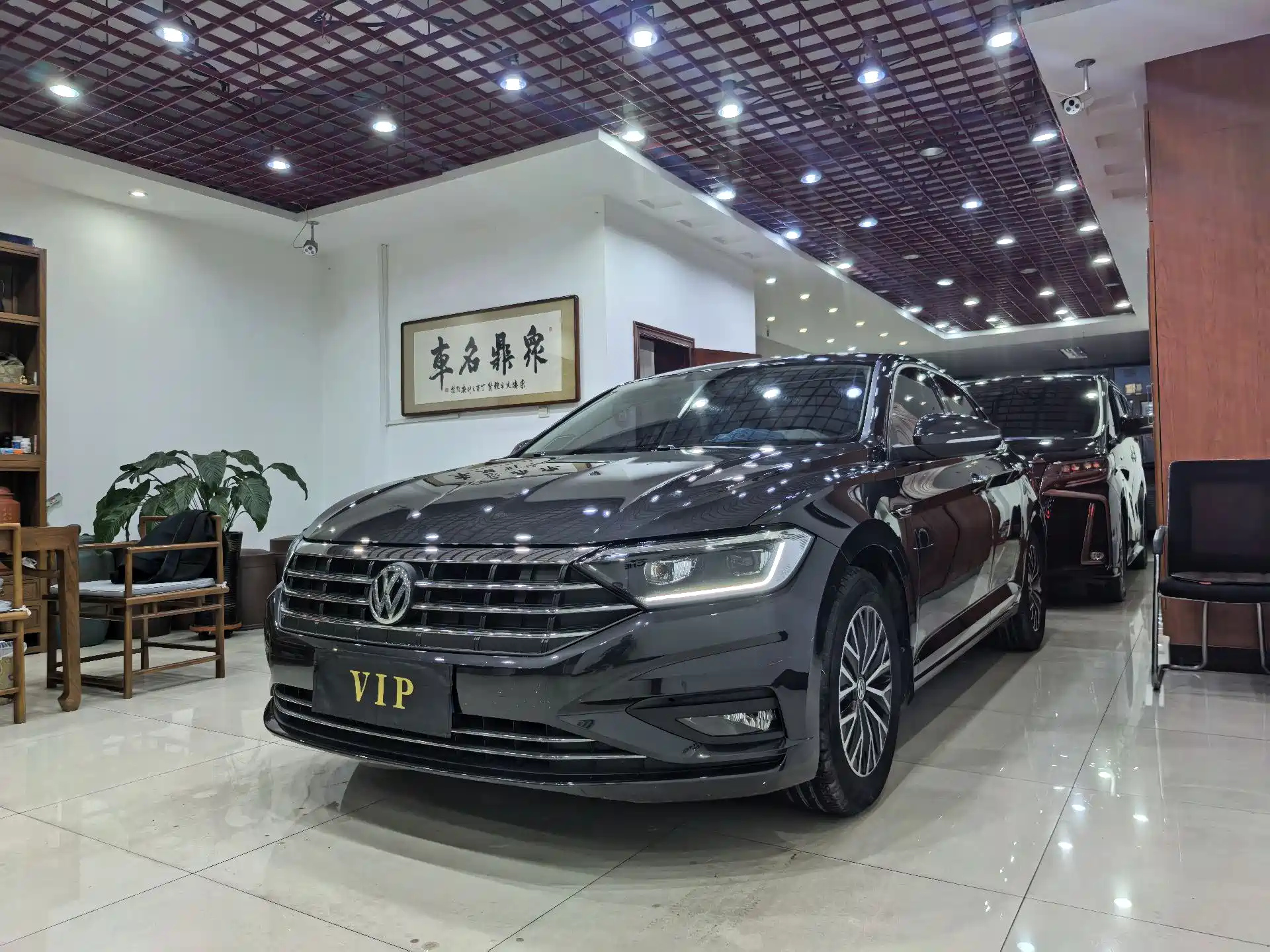 VOLKSWAGEN SAGITAR 2019