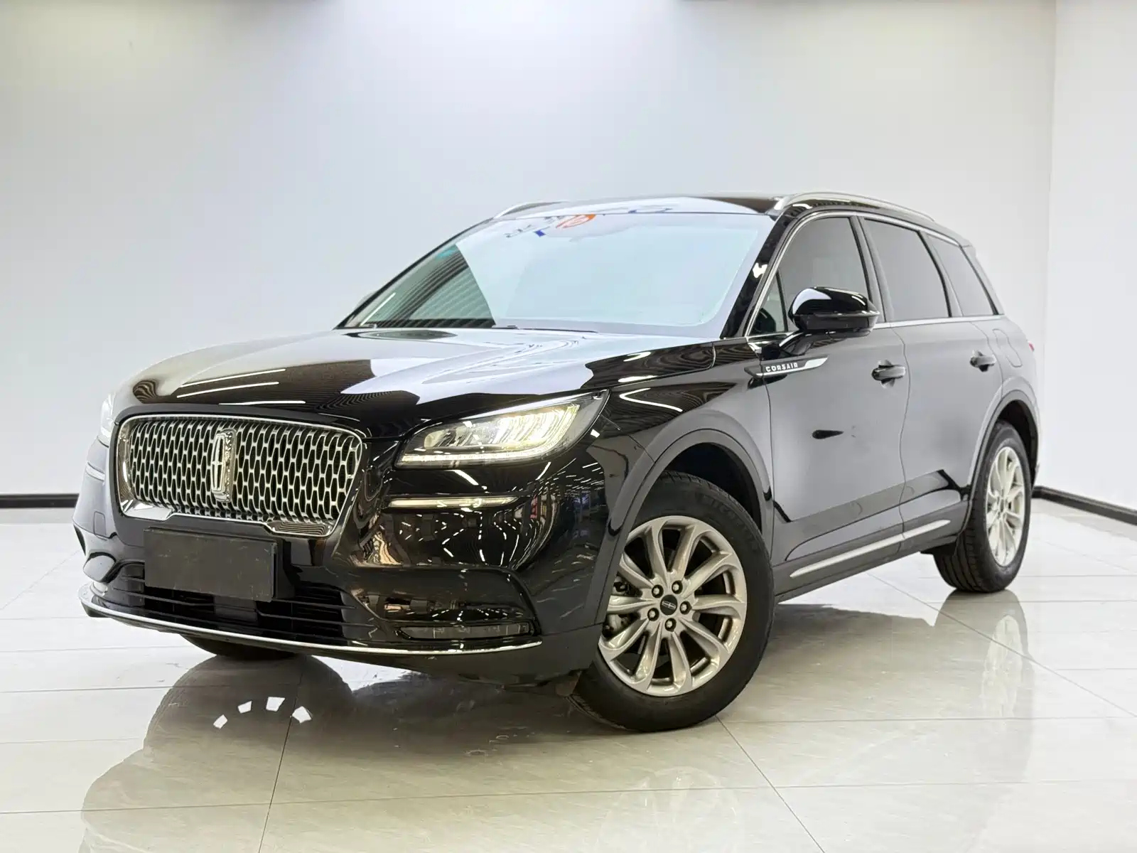LINCOLN ADVENTURER 2020