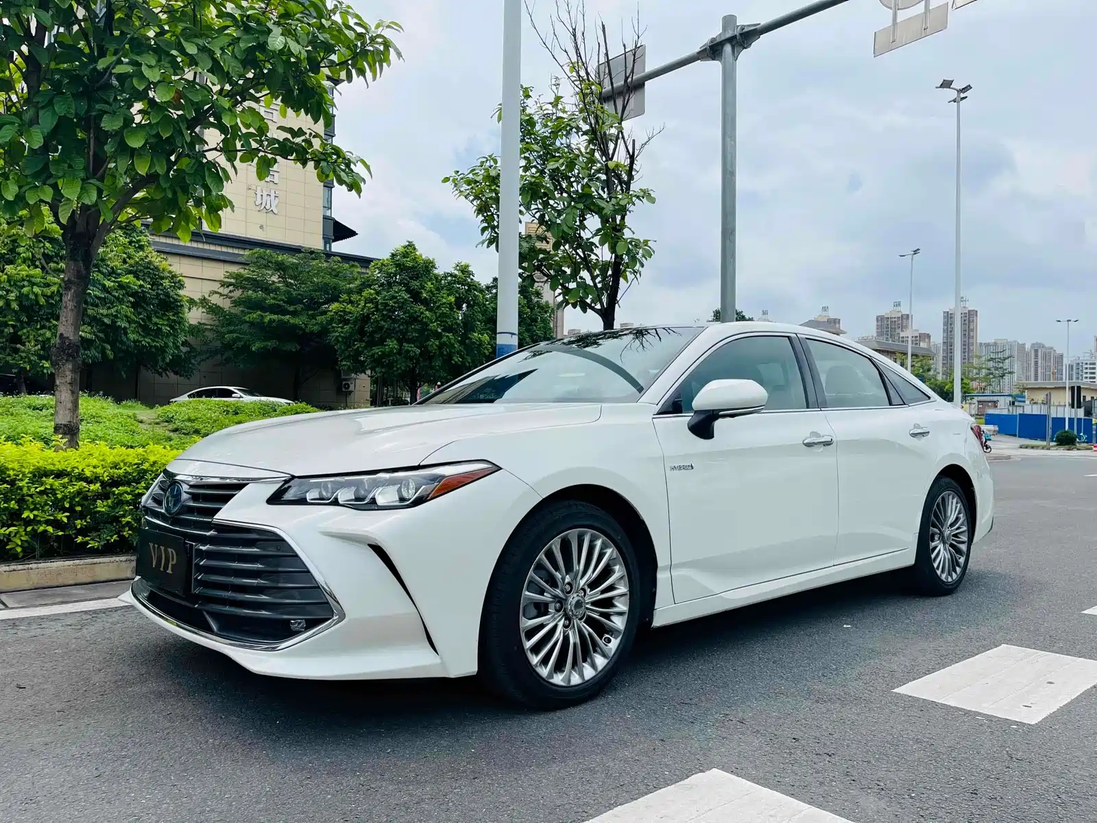 TOYOTA AVALON 2019