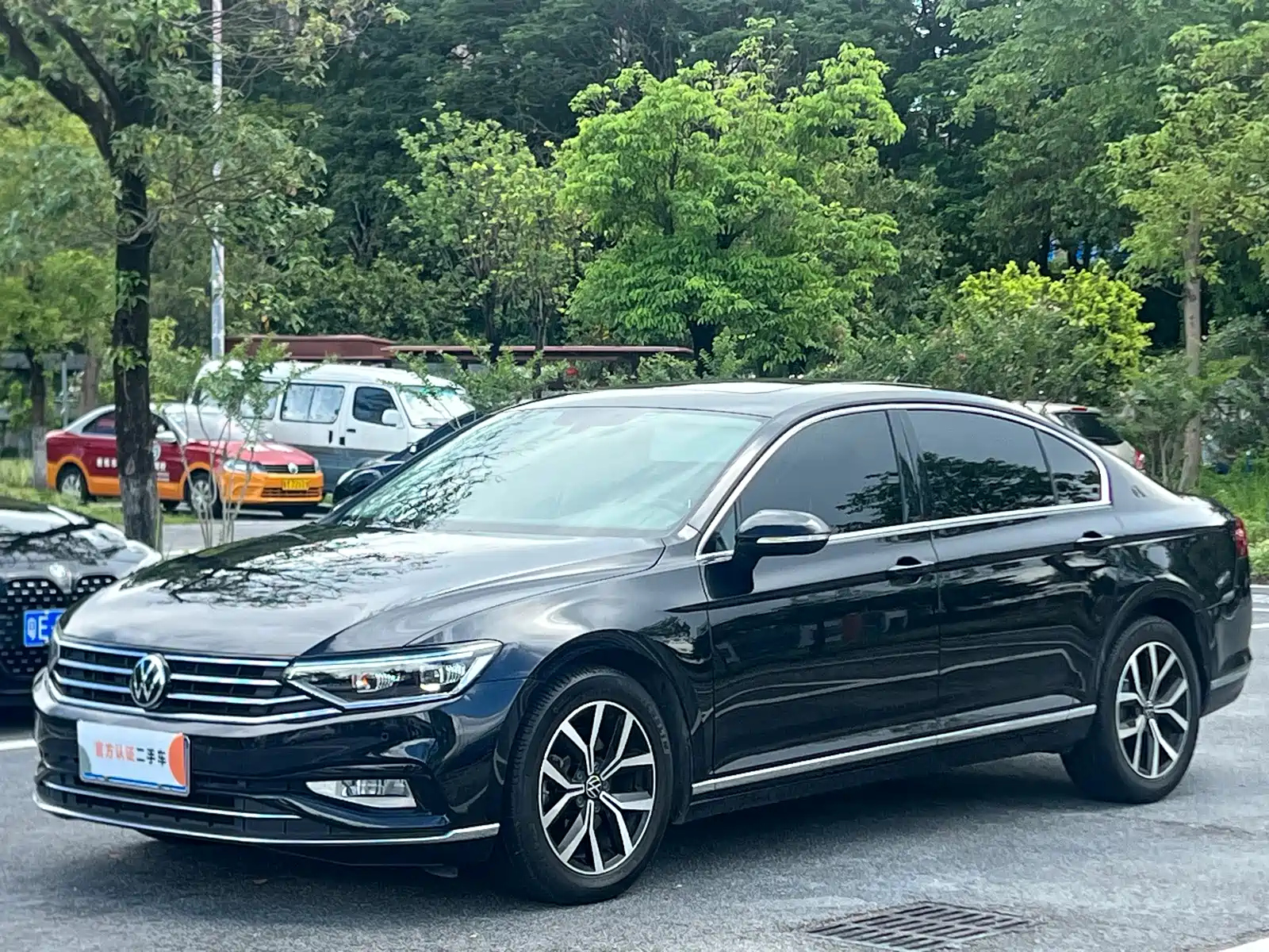 VOLKSWAGEN MAGOTAN 2020