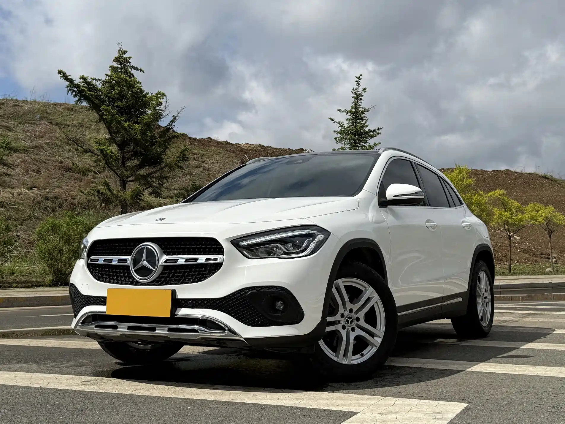 MERCEDES BENZ GLA 2022