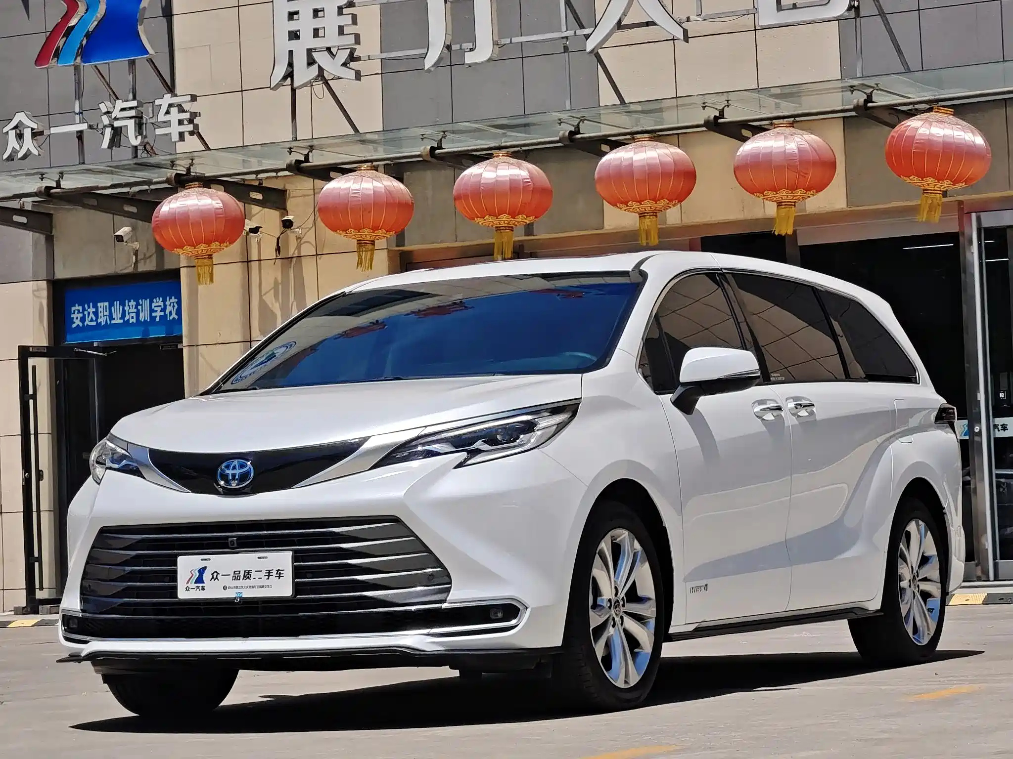 TOYOTA SIENNA SIENNA 2023