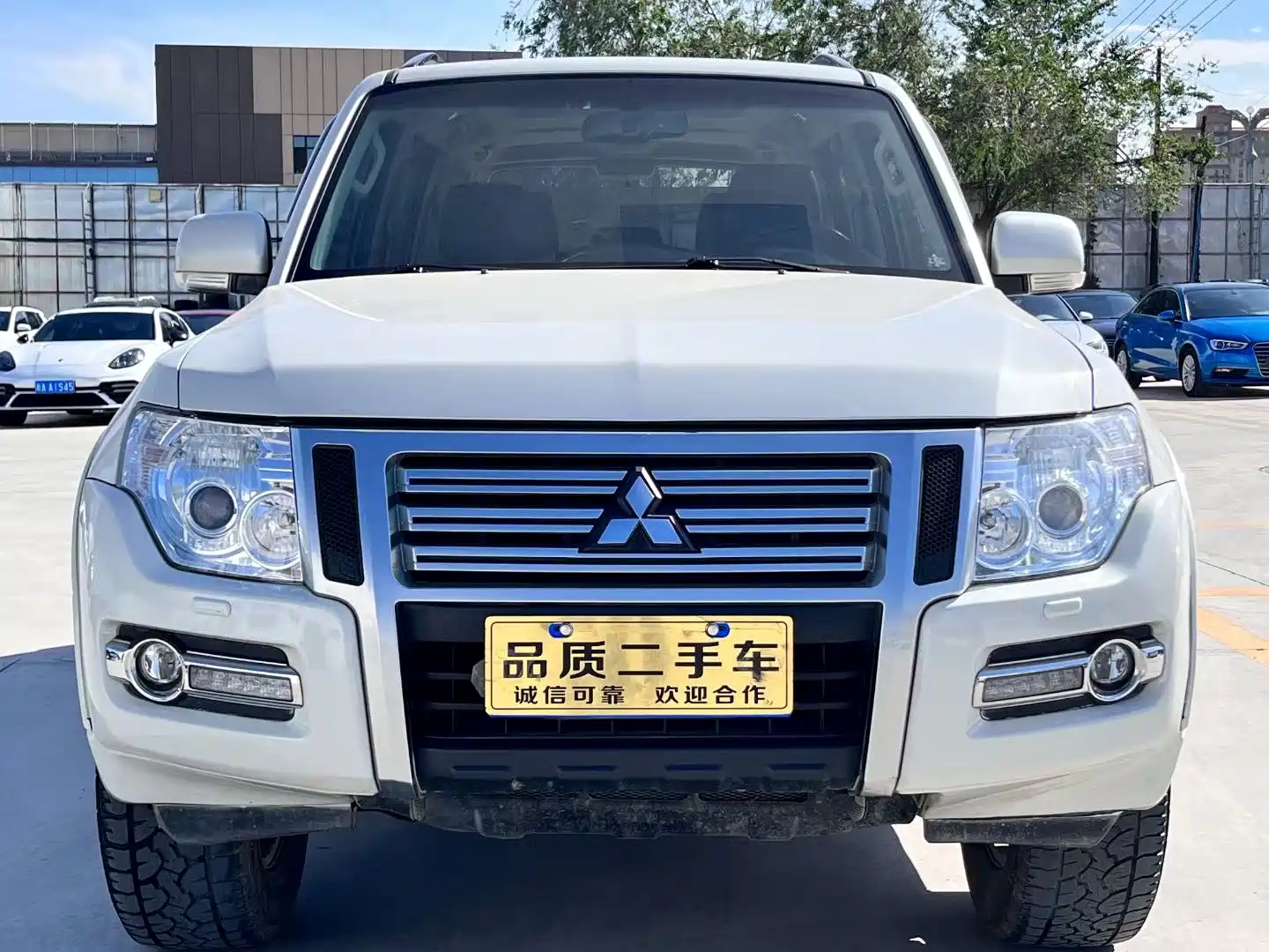 MITSUBISHI PAJERO IMPORT 2019
