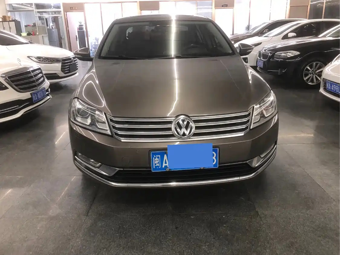 VOLKSWAGEN MAGOTAN 2016