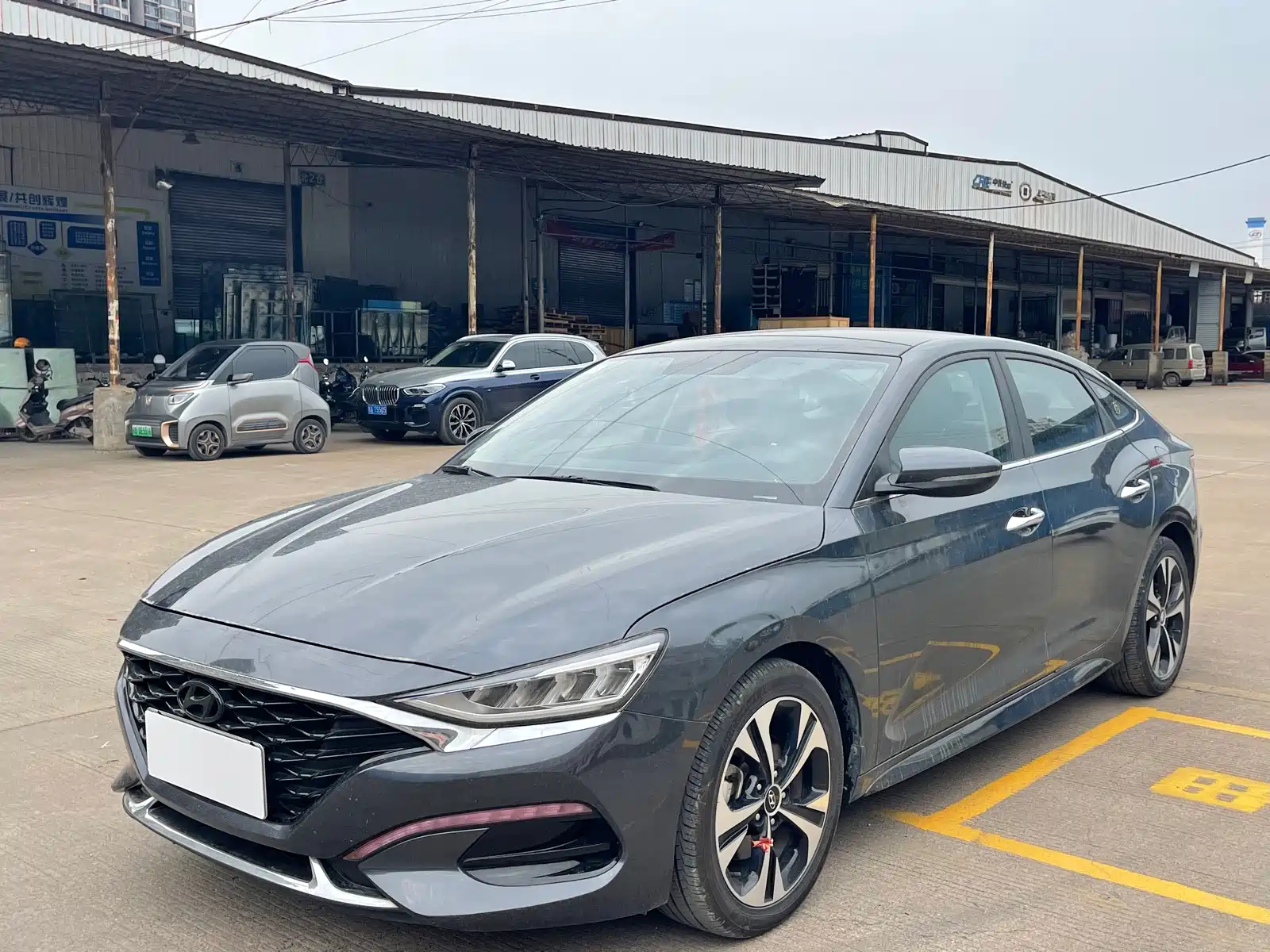 HYUNDAI LAFESTA 2019