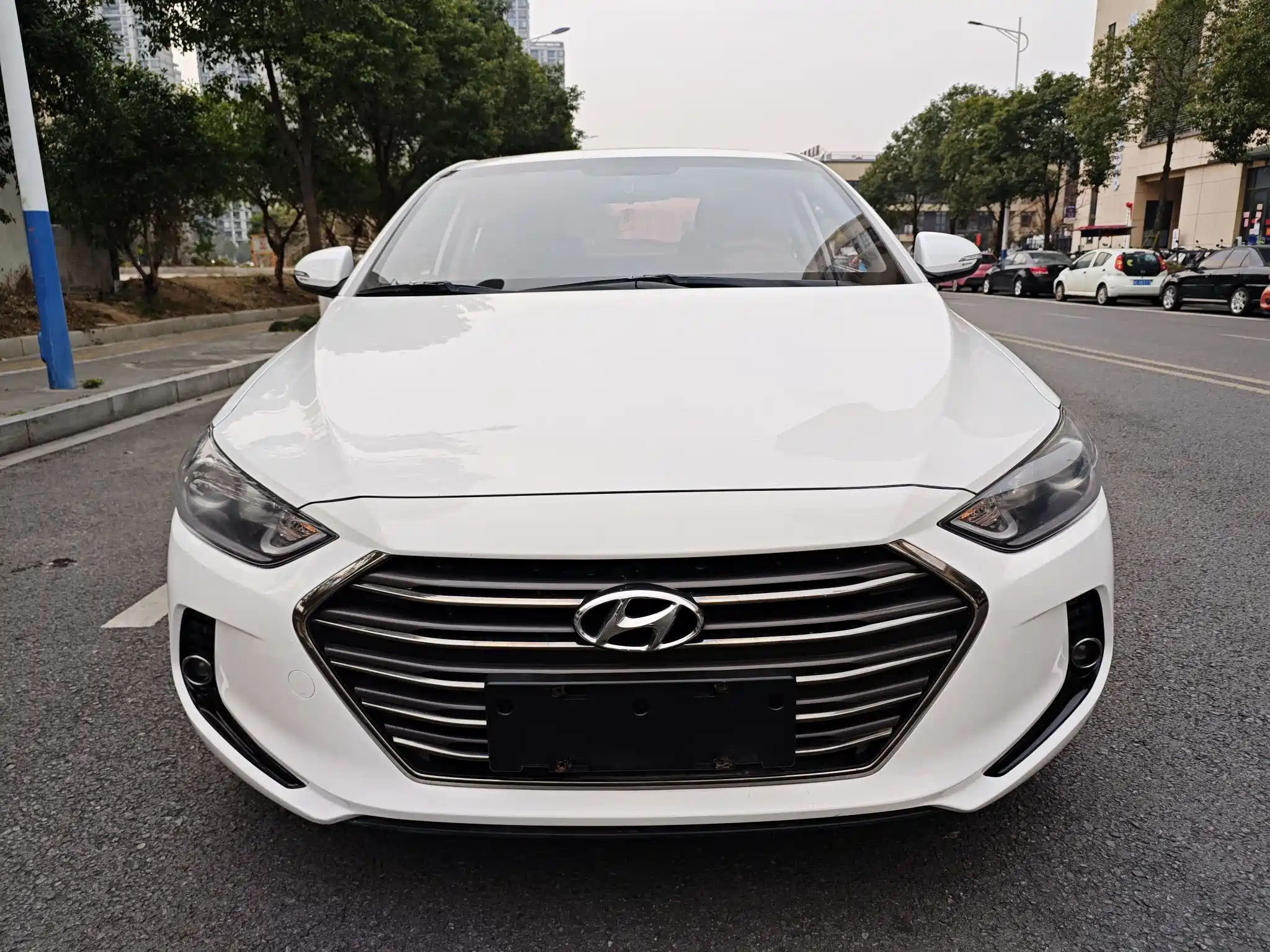 HYUNDAI ELANTRA 2018