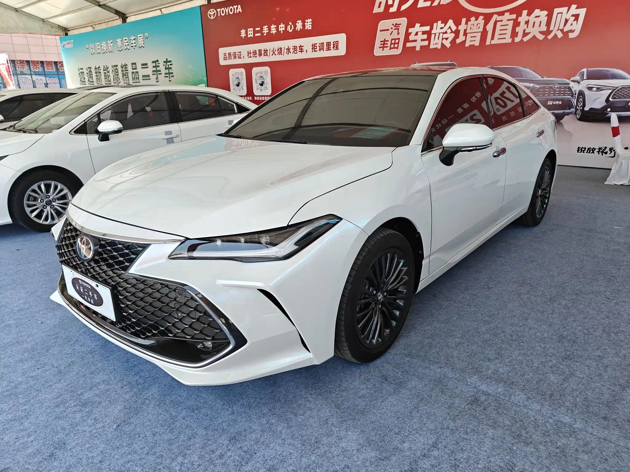 TOYOTA AVALON 2022