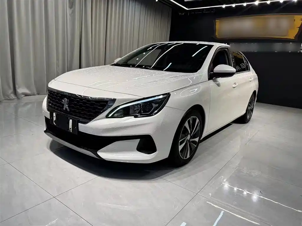 PEUGEOT 408 2019