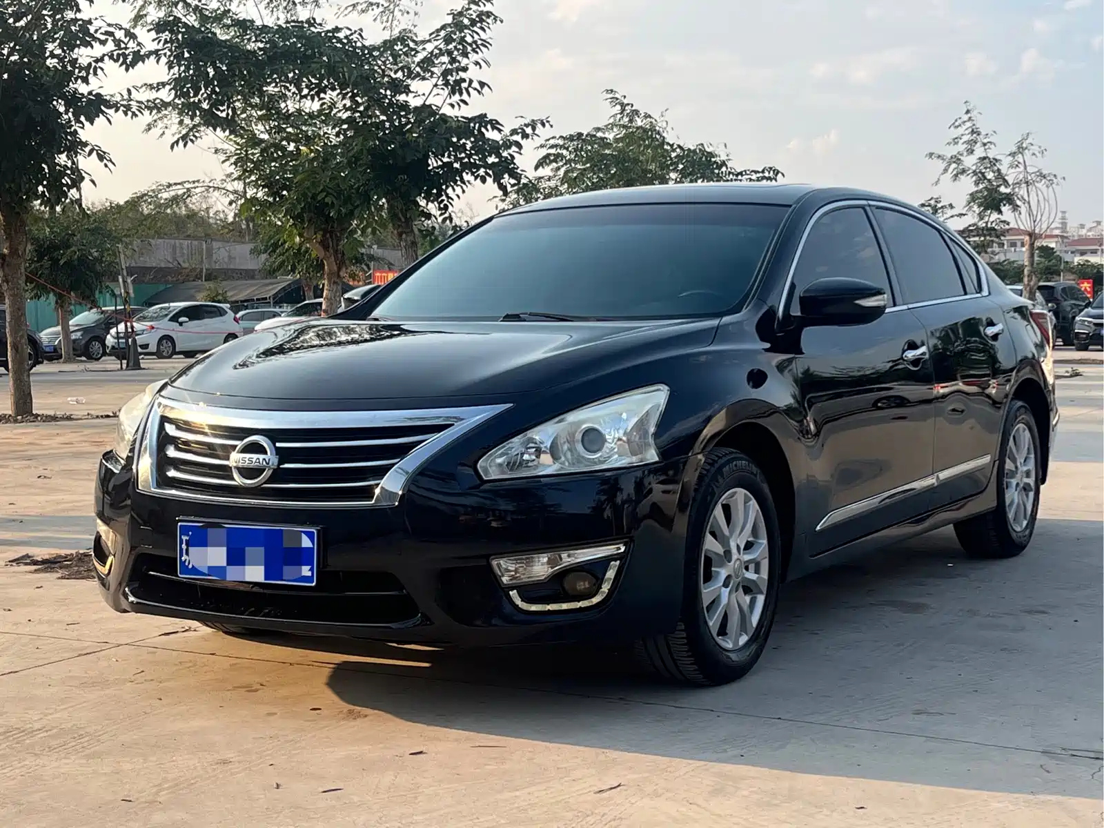 NISSAN TEANA 2015