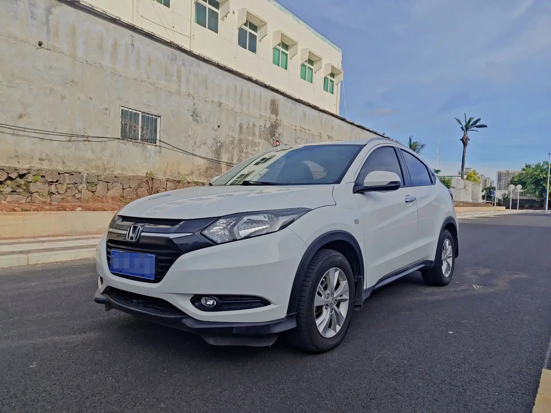 HONDA VEZEL 2015