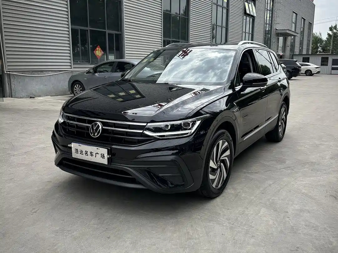 VOLKSWAGEN TIGUAN L 2024