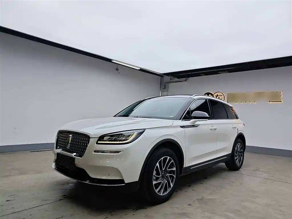 LINCOLN ADVENTURER 2022