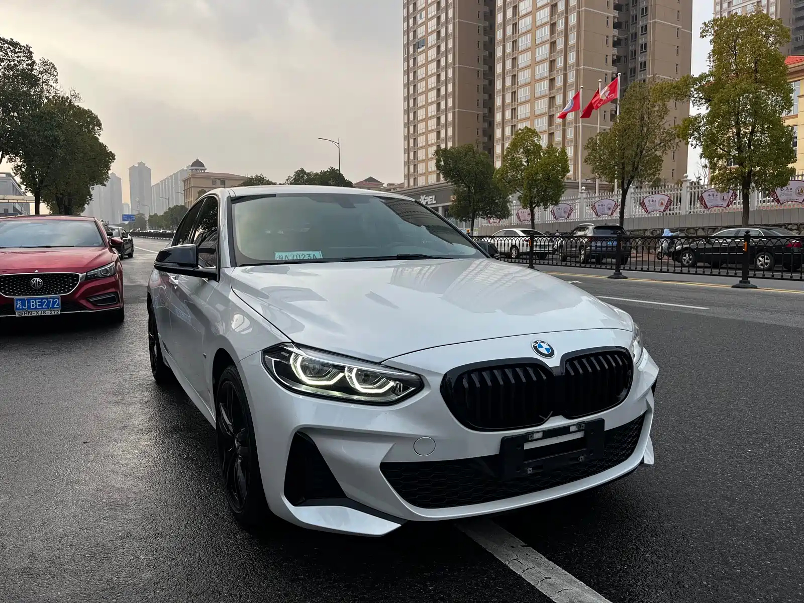 BMW 1-SERIES