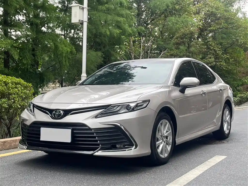 TOYOTA CAMRY 2021