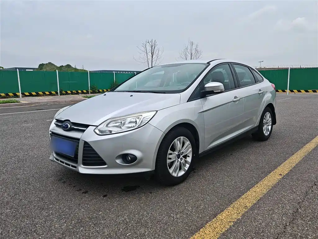 FORD FOCUS 2012