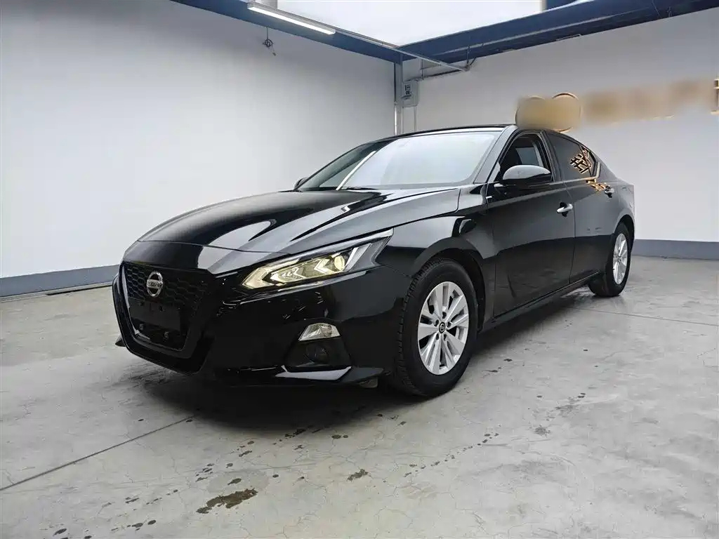NISSAN TEANA 2020