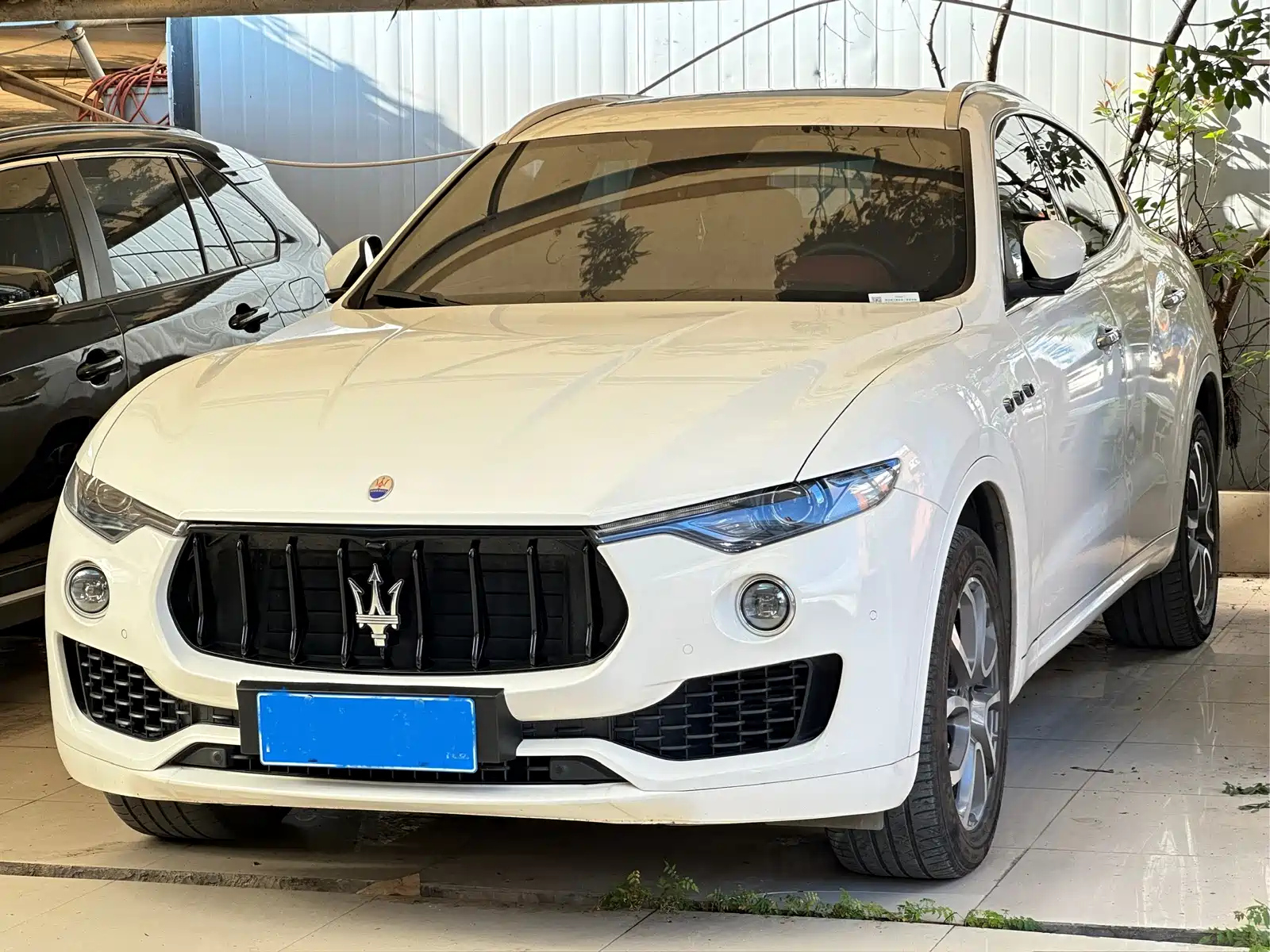 MASERATI LEVANTE 2016
