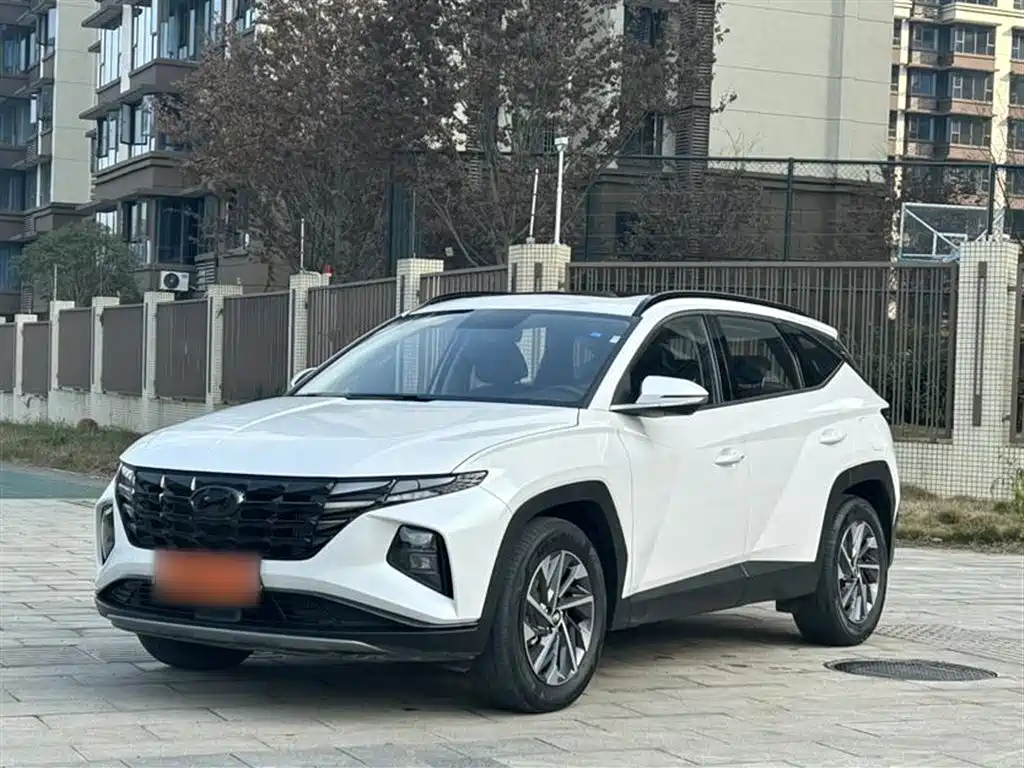 HYUNDAI TUCSON 2023