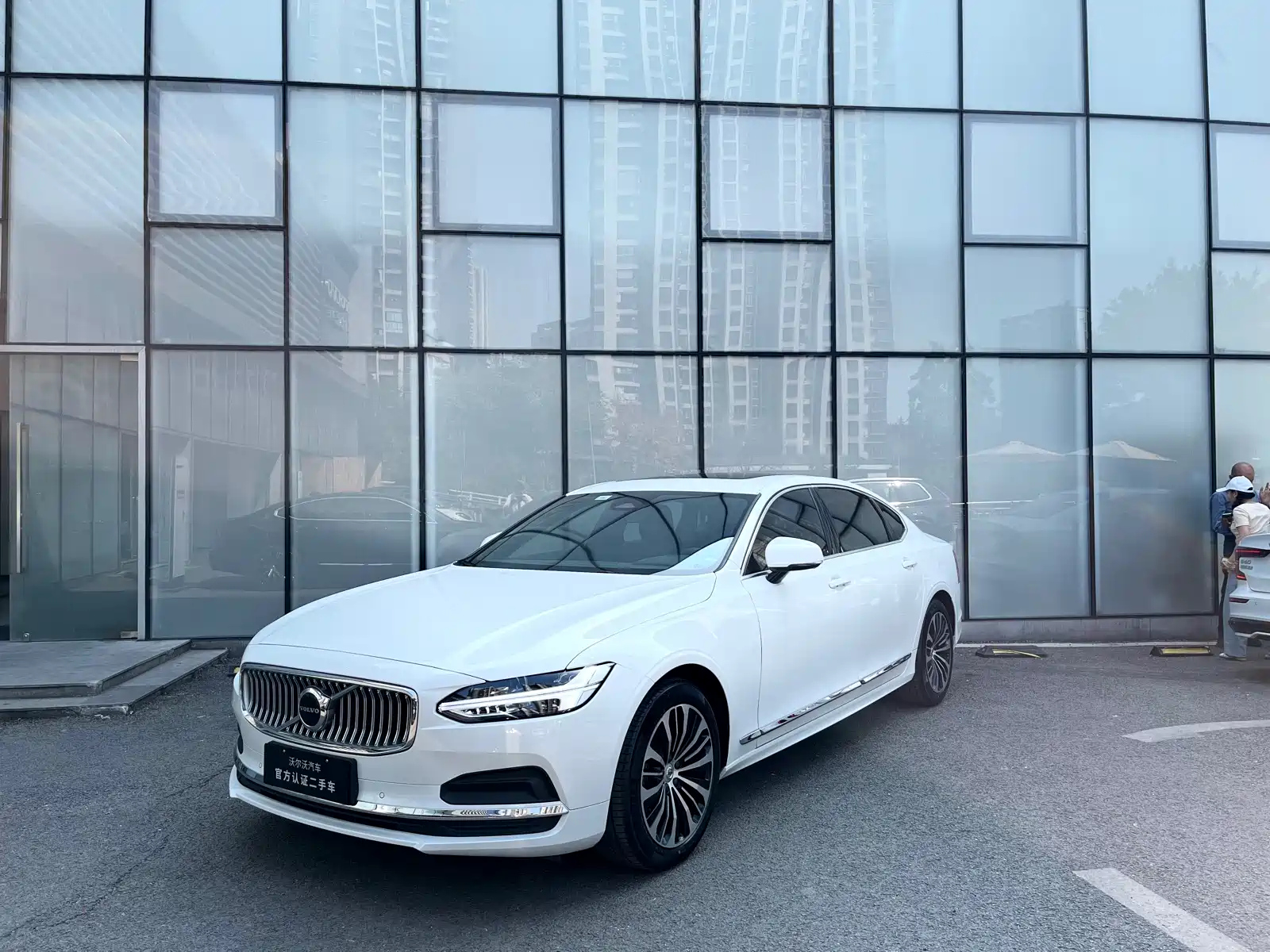 VOLVO S90 2024