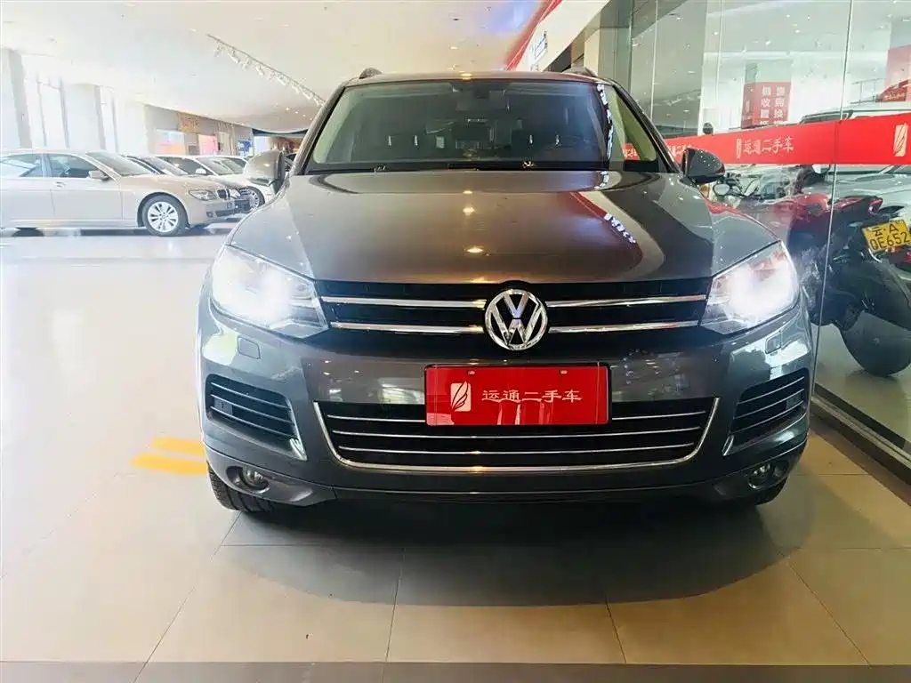 VOLKSWAGEN TOUAREG 2011