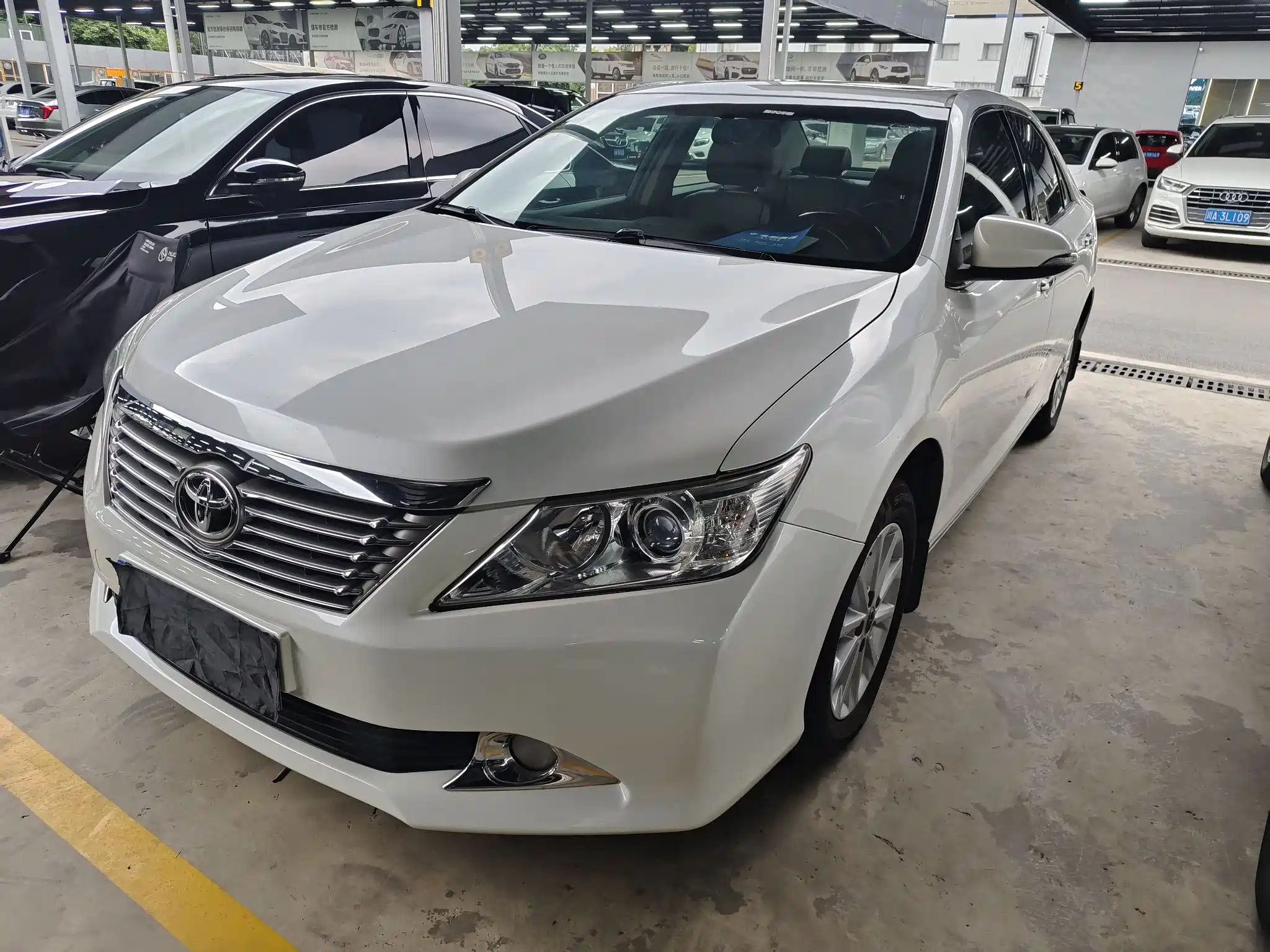 TOYOTA CAMRY 2013
