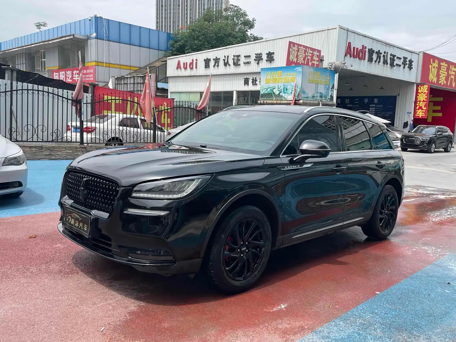LINCOLN ADVENTURER 2021