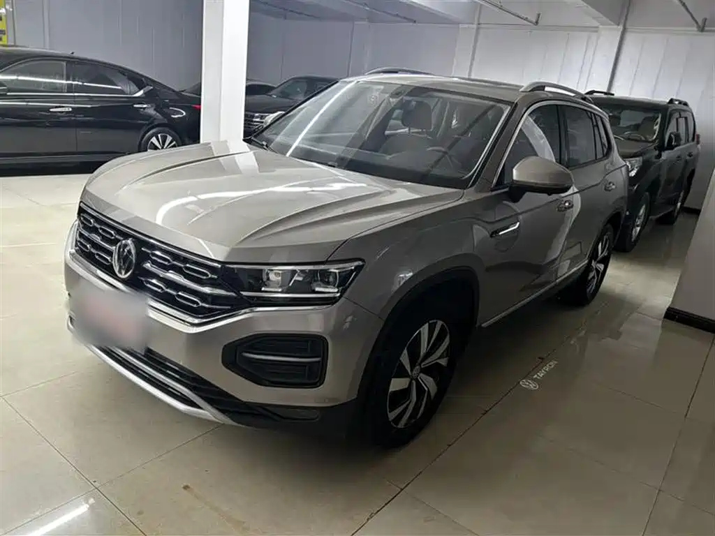 VOLKSWAGEN TAYRON 2020