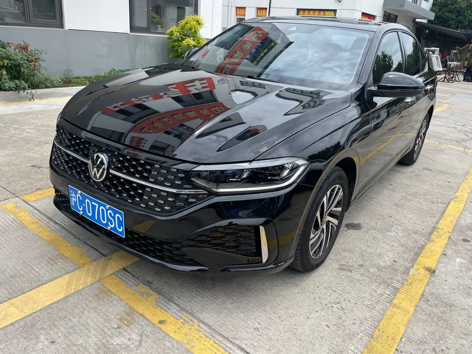 VOLKSWAGEN LAVIDA 2024