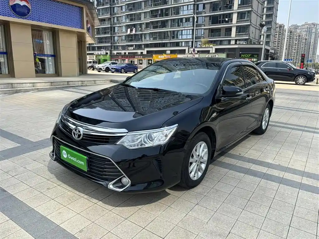 TOYOTA CAMRY 2016