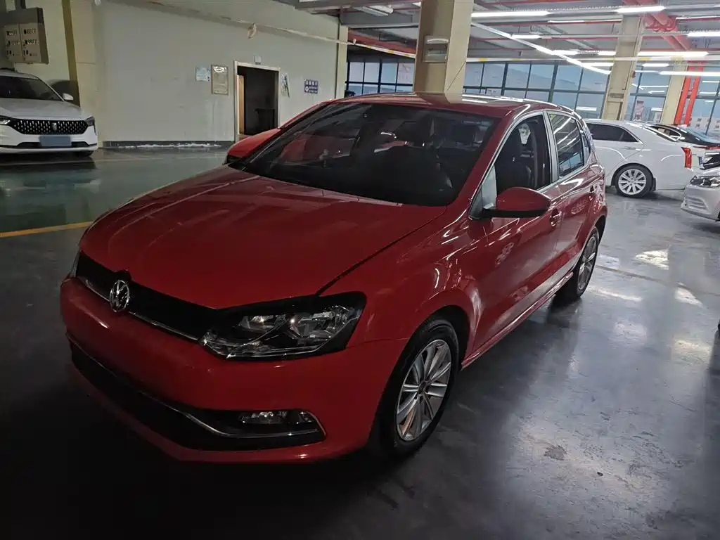 VOLKSWAGEN POLO 2018