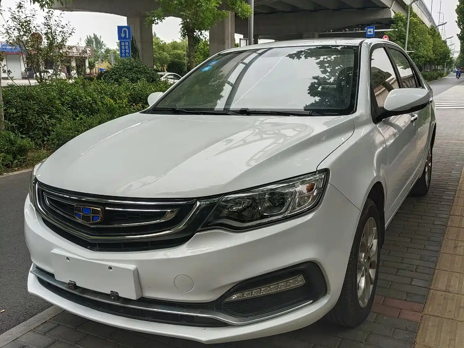 GEELY AUTO VISION 2018