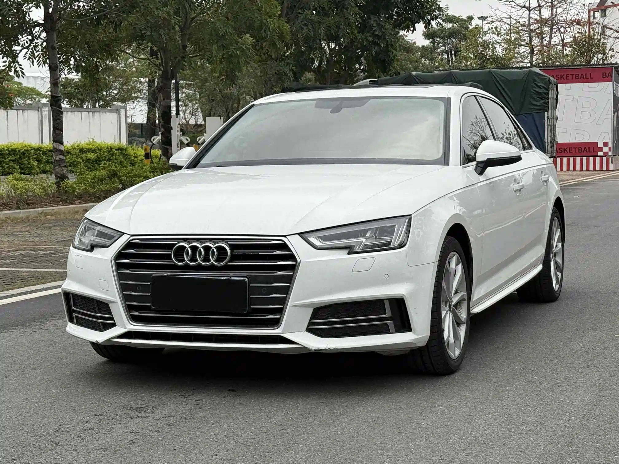 AUDI A4L 2019