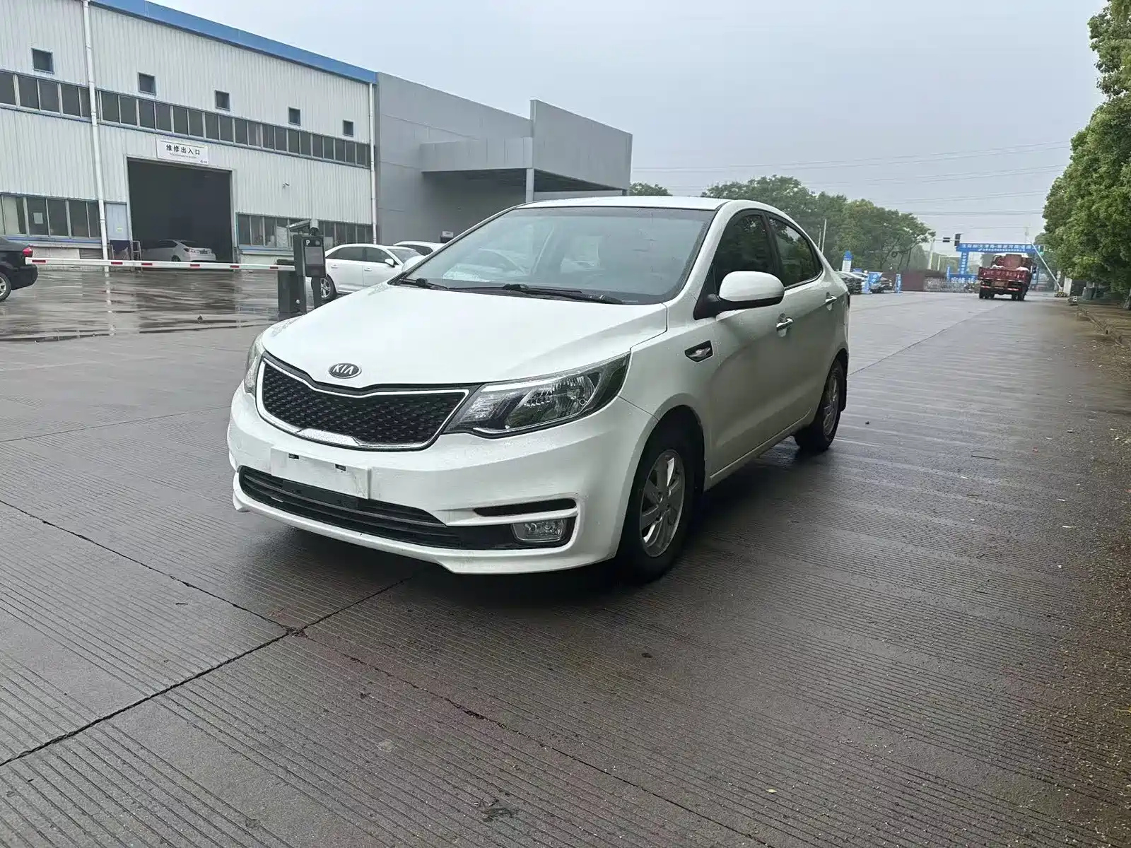 KIA K2 2015