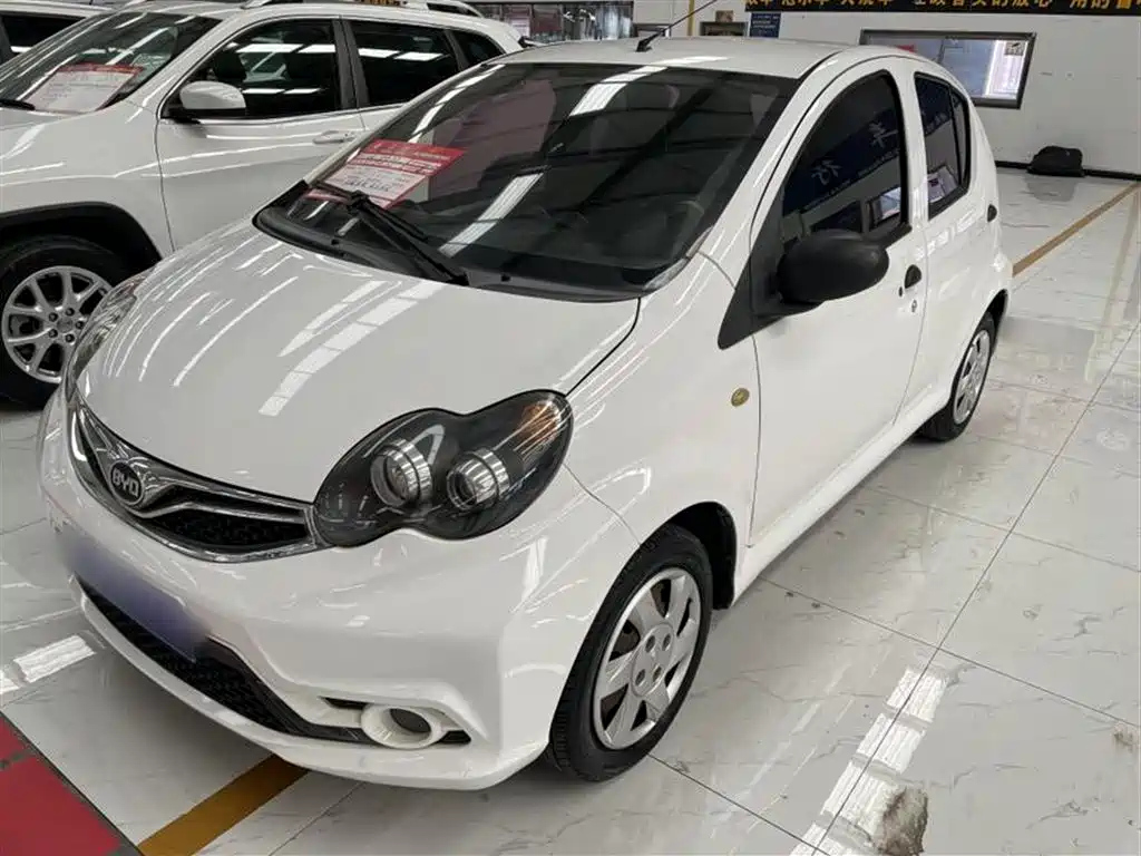 BYD F0 2015