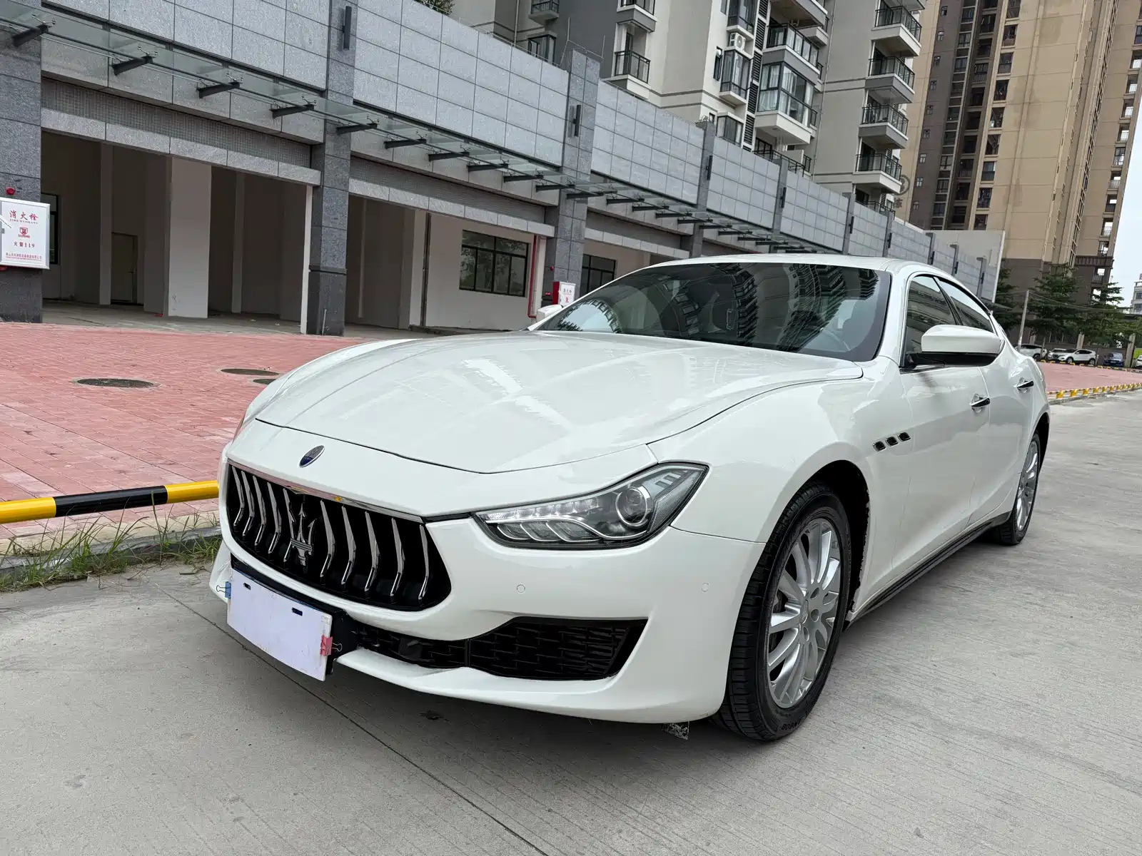 MASERATI GHIBLI 2019