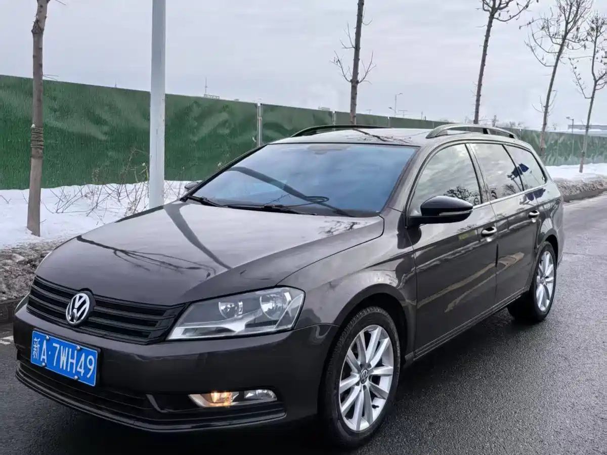 VOLKSWAGEN MAGOTAN IMPORT 2012