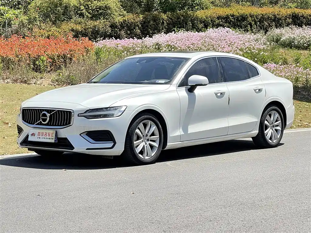 VOLVO S60 2020
