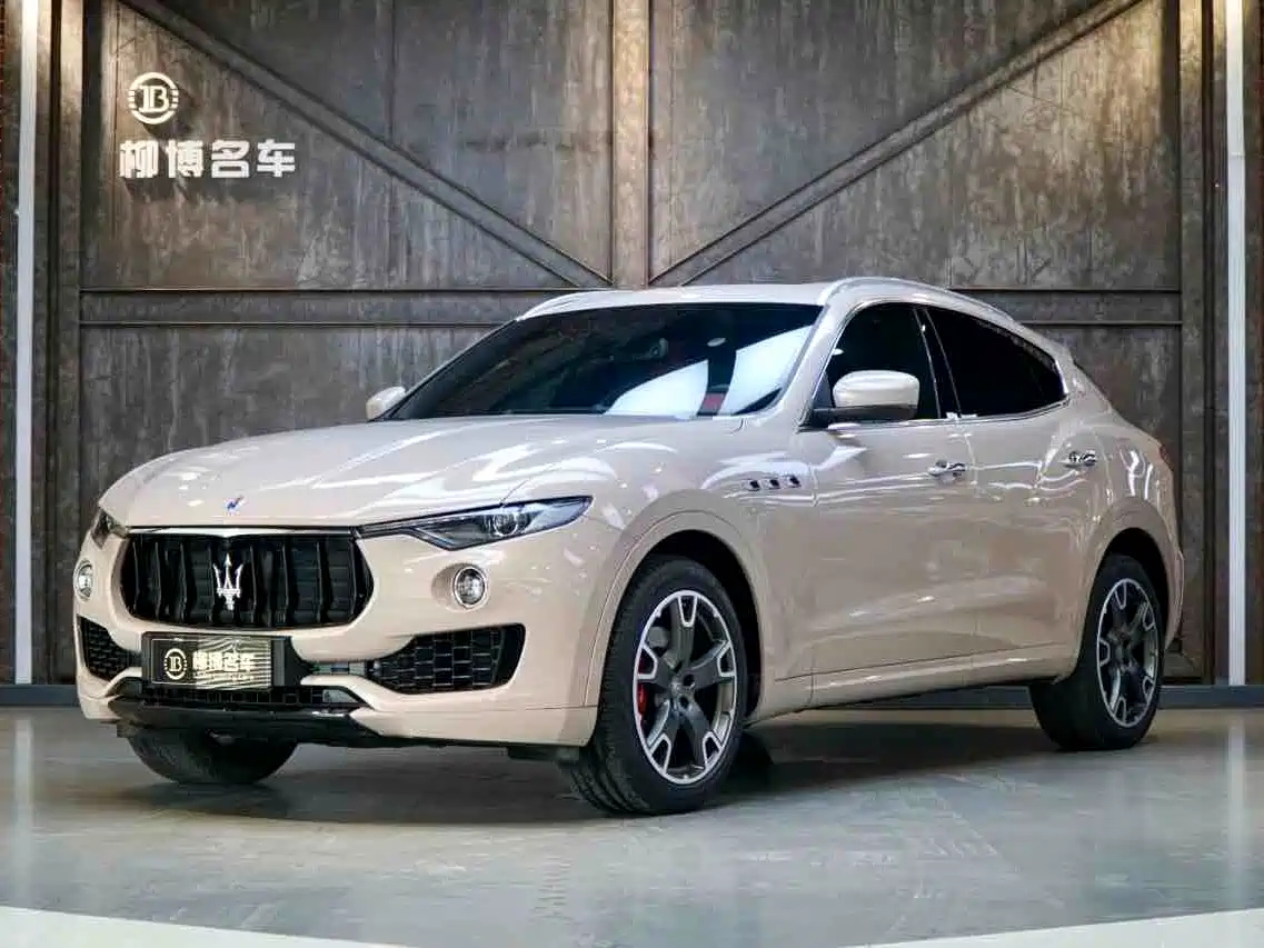 MASERATI LEVANTE 2016