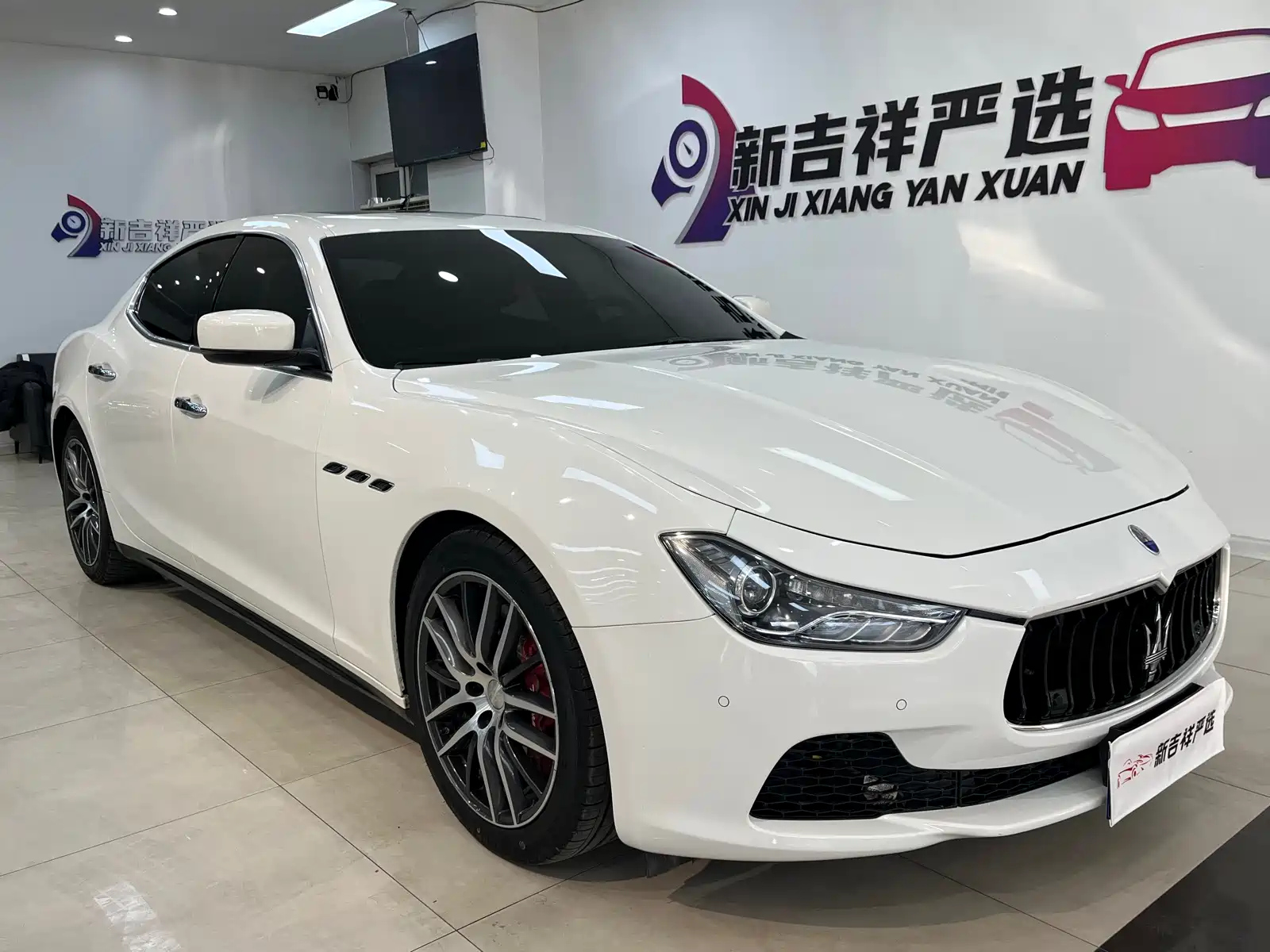 MASERATI GHIBLI 2014
